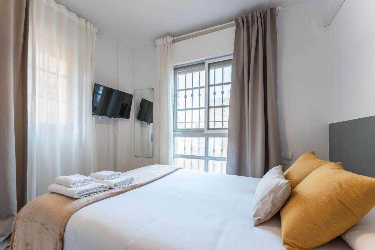Claveles Apartment By Bossh! Apartments Málaga Dış mekan fotoğraf